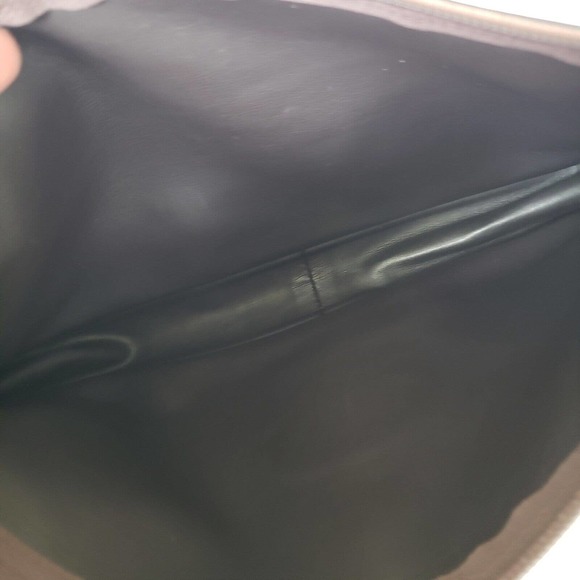 Longchamp Paris Signature Genuine Leather Dopp Kit - Picture 5 of 10